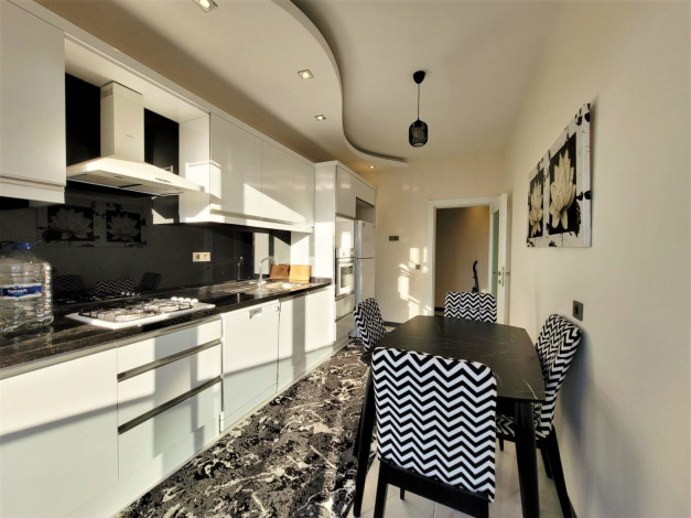 Трехкомнатная меблированная квартира в  Махмутлар, 115м - Ракурс 8