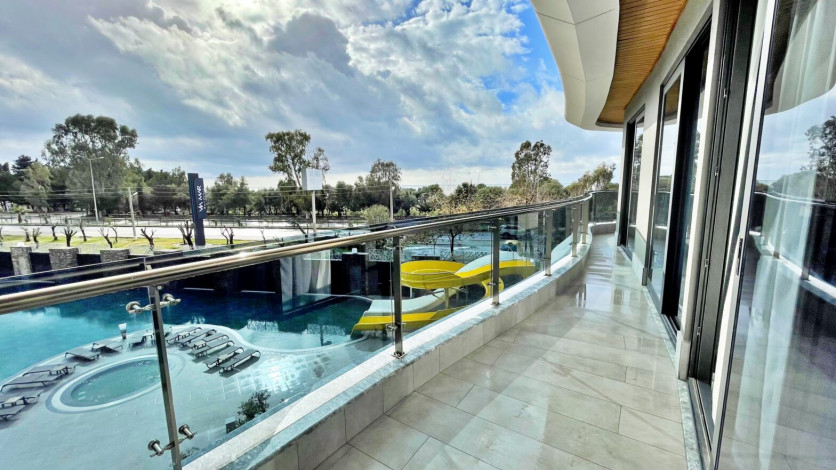 Квартира 2+1 с люкс мебелью и шикарным видом на море в комплексе на первой линии, Каргыджак, 109 м2 - Ракурс 51