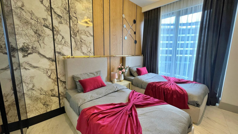 Квартира 2+1 с люкс мебелью и шикарным видом на море в комплексе на первой линии, Каргыджак, 109 м2 - Ракурс 58