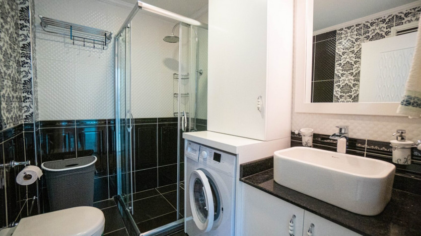 Квартира 2+1 с красивым видом на море в Махмутларе, 125 м2 - Ракурс 9