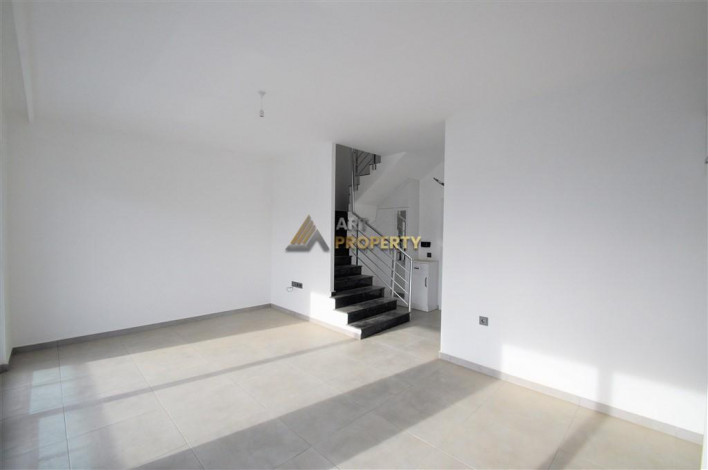 Двухуровневая квартира 2+1 в новостройке в тихом месте Махмутлара, 100 м2 - Ракурс 6