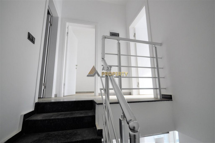 Двухуровневая квартира 2+1 в новостройке в тихом месте Махмутлара, 100 м2 - Ракурс 14