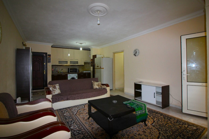 Просторная меблированная трехкомнатная квартира в пешей доступности от моря в районе Махмутлар, 110 м2 - Ракурс 2