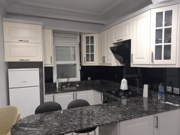 Трехкомнатная квартира с мебелью в районе крепости Алании, 80 м2 - Ракурс 5