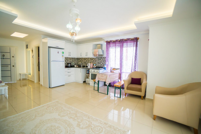 Светлая просторная квартира 1+1 с мебелью в центре Аланьи, 65 м2 - Ракурс 10