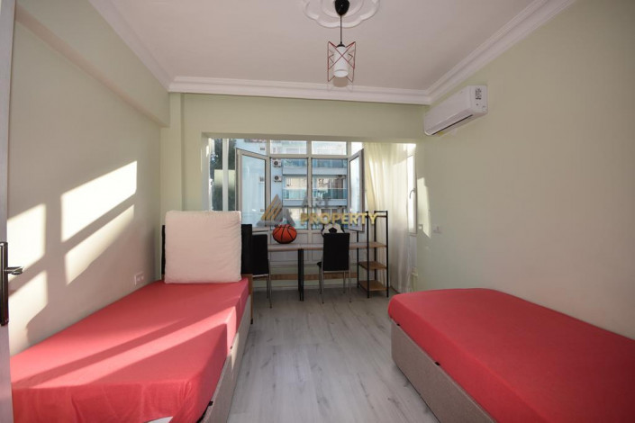 Четырехкомнатная квартира с мебелью в районе Дамлаташ, 150 м2 - Ракурс 9
