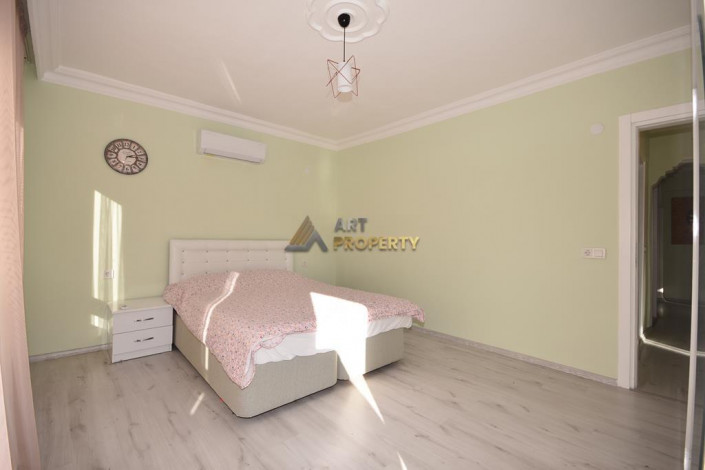 Четырехкомнатная квартира с мебелью в районе Дамлаташ, 150 м2 - Ракурс 16