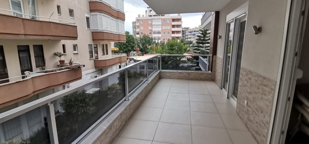 Квартира 1+1 с мебелью в районе Клеопатры в комплексе с инфраструктурой, 65 м2 - Ракурс 2