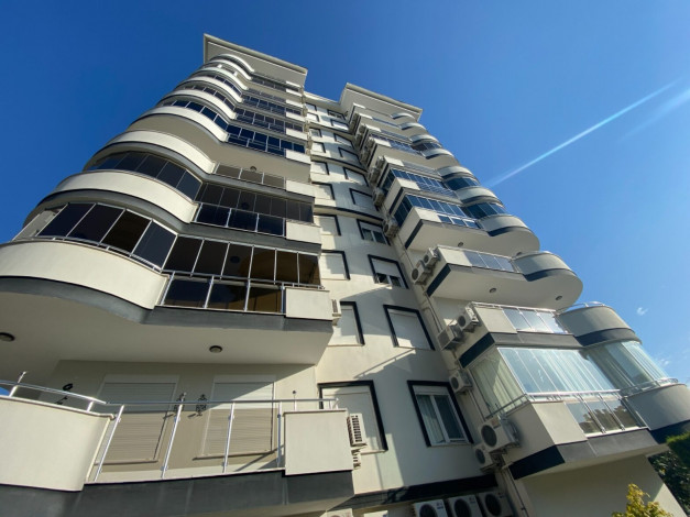 Меблированная трехкомнатная квартира рядом с ТЦ в районе Джикджили, 100 м2 - Ракурс 28