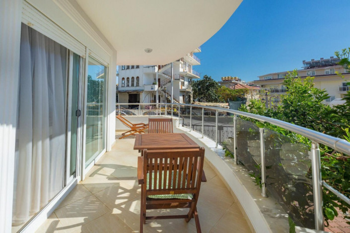 Просторная двухкомнатная квартира в центре Аланьи, 90 м2 - Ракурс 16