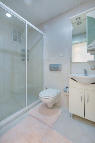 Просторная двухкомнатная квартира в центре Аланьи, 90 м2 - Ракурс 18