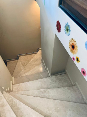 Двухуровневый пентхаус 4+1 с видом на море и горы, 215 м2 - Ракурс 20