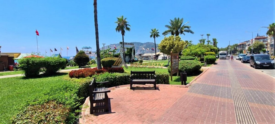 Бюджетная квартира 2+1 в самом центре Аланьи на первой линии, 85 м2 - Ракурс 3