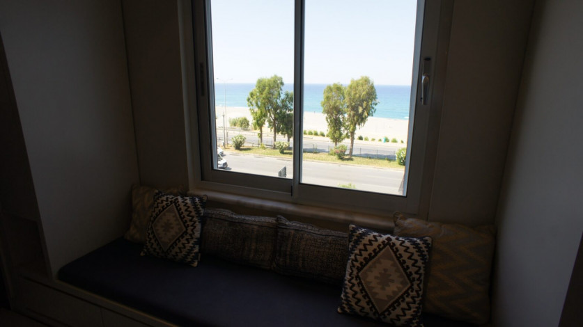 Просторная квартира 3+1 с видом на море на первой линии района Тосмур, 160 м2 - Ракурс 33