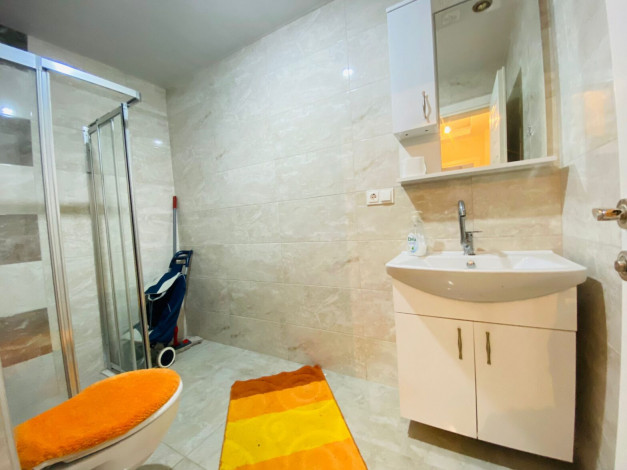 Меблированная квартира 2+1 вблизи моря в районе Тосмур, 110 м2 - Ракурс 16