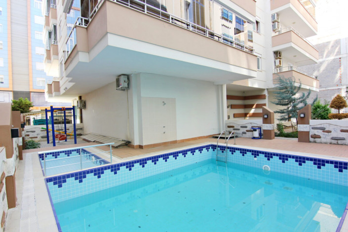 Двухкомнатная квартира в центре района Махмутлар, 70 м2 - Ракурс 4