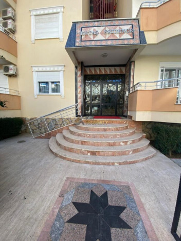 Трехкомнатная квартира с новой мебелью в Махмутларе, 130 м2 - Ракурс 3