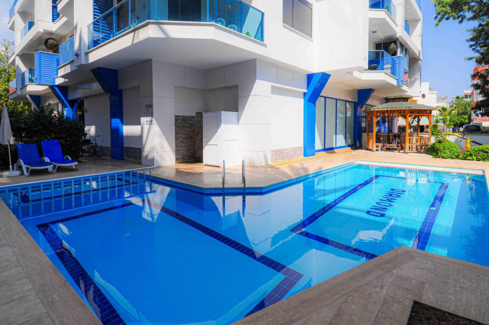 Двухкомнатная квартира в 300 метрах от моря в центре района Оба, 55 м2 - Ракурс 4