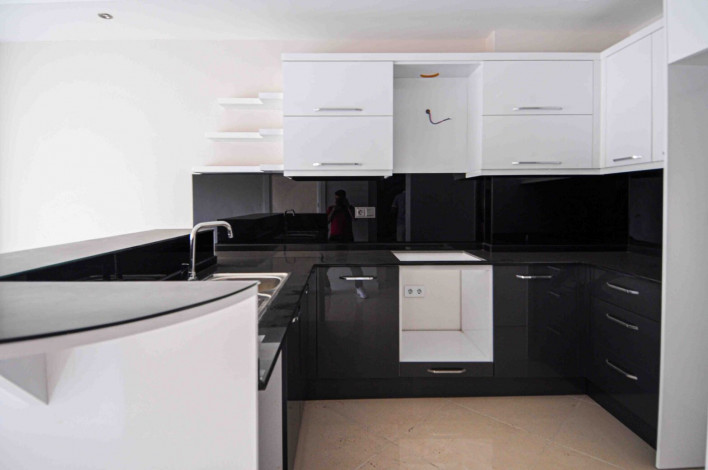 Двухкомнатная квартира в 300 метрах от моря в центре района Оба, 55 м2 - Ракурс 6