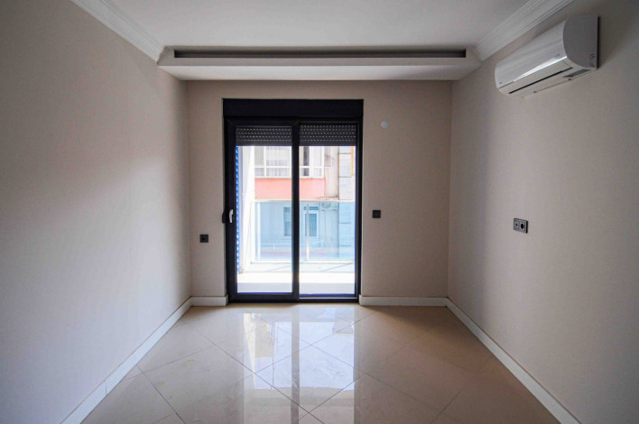 Двухкомнатная квартира в 300 метрах от моря в центре района Оба, 55 м2 - Ракурс 11