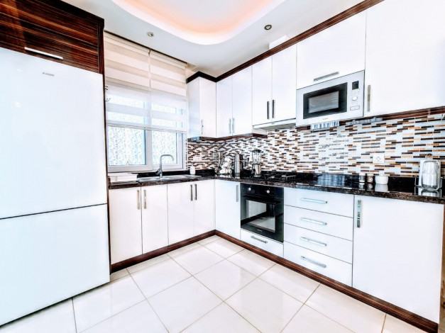 Трехкомнатная меблированная квартира в комплексе с хорошей инфраструктурой, Махмутлар 125 м2 - Ракурс 6