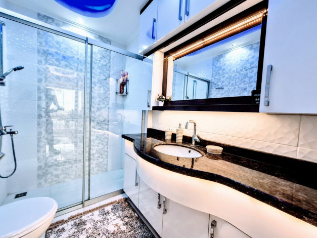 Трехкомнатная меблированная квартира в комплексе с хорошей инфраструктурой, Махмутлар 125 м2 - Ракурс 18