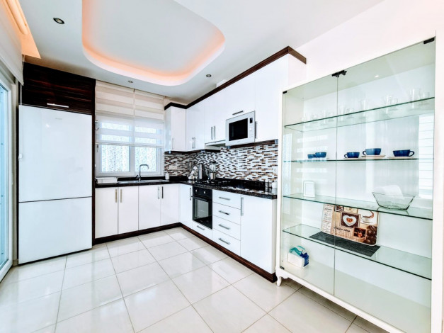 Трехкомнатная меблированная квартира в комплексе с хорошей инфраструктурой, Махмутлар 125 м2 - Ракурс 21