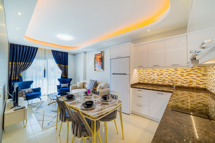 Шикарная двухкомнатная квартира с мебелью вблизи моря в Махмутлар, 60 м2 - Ракурс 5