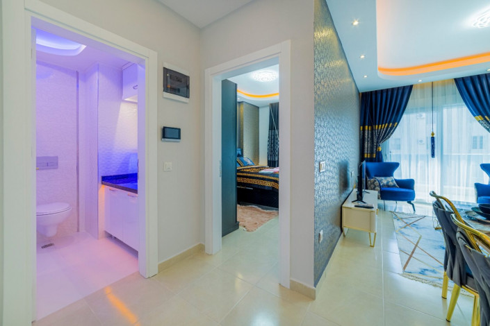 Шикарная двухкомнатная квартира с мебелью вблизи моря в Махмутлар, 60 м2 - Ракурс 6