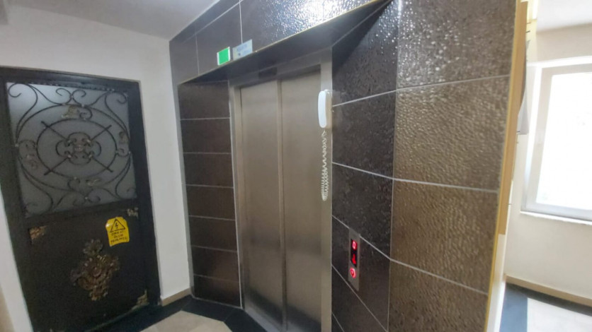 Меблированная двухкомнатная квартира в центре района Махмутлар, 50 м2 - Ракурс 19