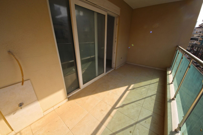 Трехкомнатная квартира в хорошем комплексе в районе Махмутлар, 100 м2 - Ракурс 9