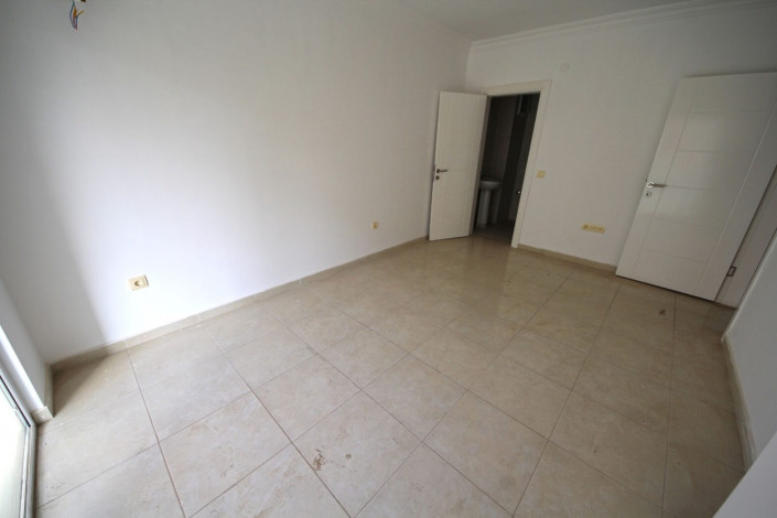 Трехкомнатная квартира в хорошем комплексе в районе Махмутлар, 100 м2 - Ракурс 19