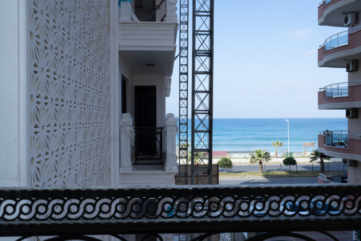 Элитный жилой комплекс на первой береговой линии в районе Махмутлар, 122м-299м - Ракурс 21