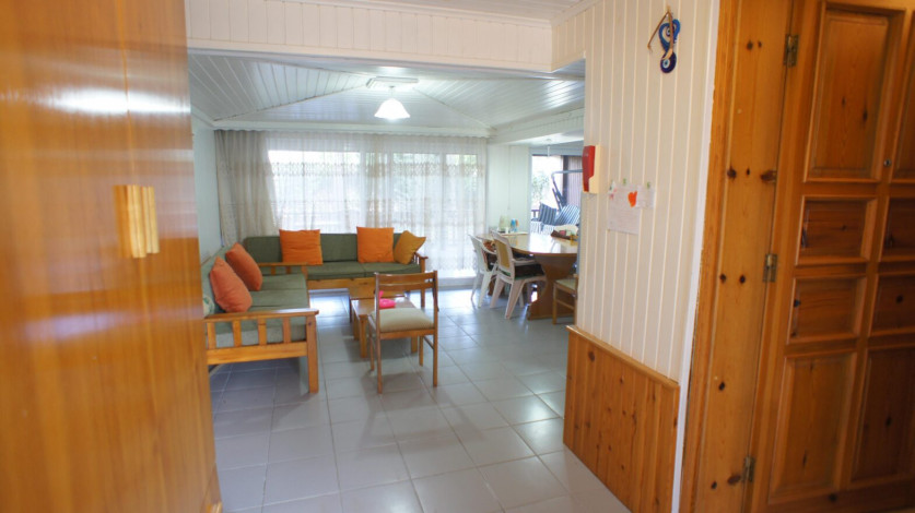 Просторный таунхаус 3+2 на первой береговой линии в районе Конаклы, 240 м2 - Ракурс 14