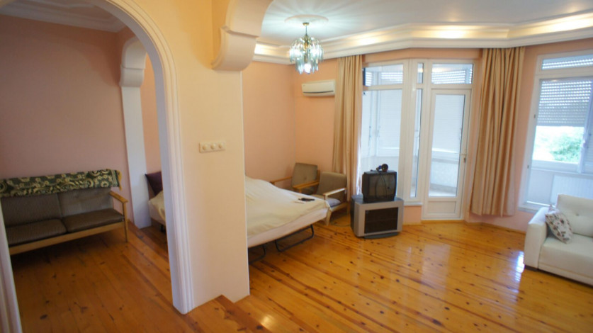 Просторный таунхаус 3+2 на первой береговой линии в районе Конаклы, 240 м2 - Ракурс 16