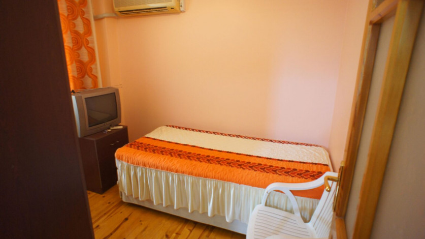 Просторный таунхаус 3+2 на первой береговой линии в районе Конаклы, 240 м2 - Ракурс 23