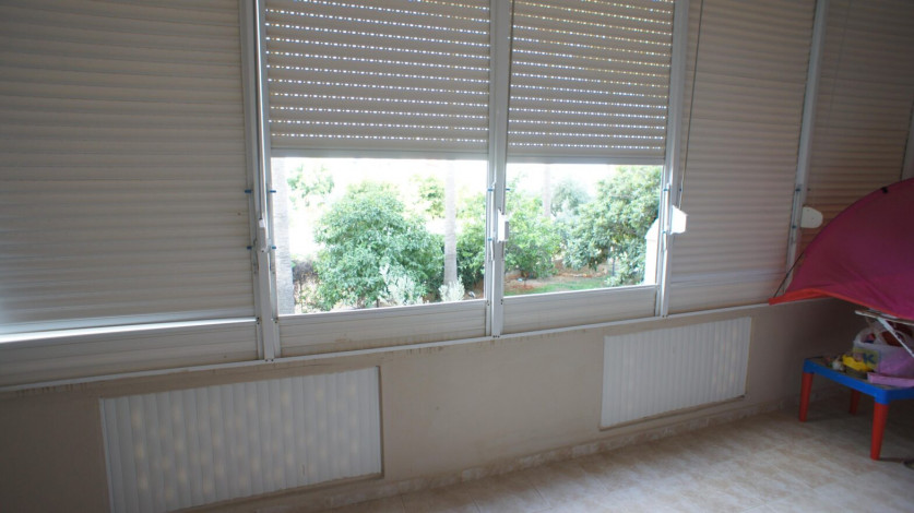 Просторный таунхаус 3+2 на первой береговой линии в районе Конаклы, 240 м2 - Ракурс 32