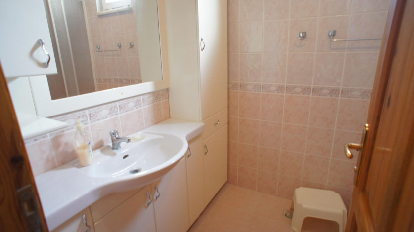 Просторный таунхаус 3+2 на первой береговой линии в районе Конаклы, 240 м2 - Ракурс 38