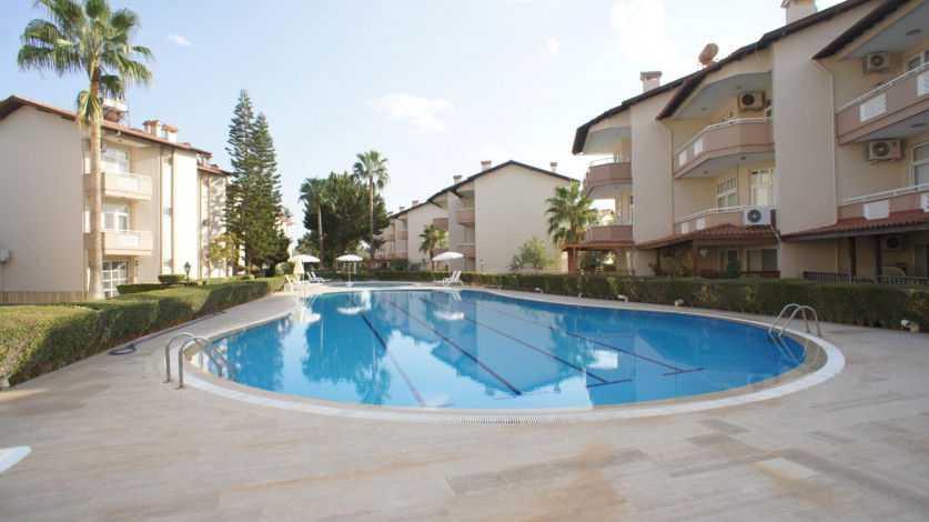 Просторный таунхаус 3+2 на первой береговой линии в районе Конаклы, 240 м2 - Ракурс 41