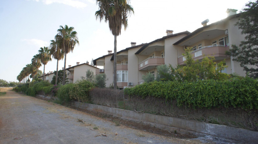 Просторный таунхаус 3+2 на первой береговой линии в районе Конаклы, 240 м2 - Ракурс 43