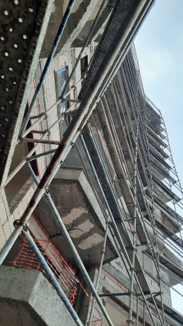 Проект на завершающем этапе строительства с видом на море и горы в районе Махмутлар, 52,4м-78,6м - Ракурс 2