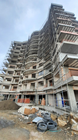 Проект на завершающем этапе строительства с видом на море и горы в районе Махмутлар, 52,4м-78,6м - Ракурс 6