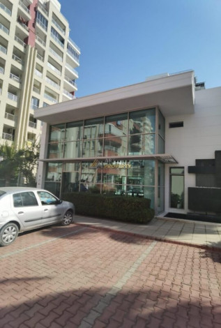 Меблированная трехкомнатная квартира с отдельной кухней, 115 м2 - Ракурс 4