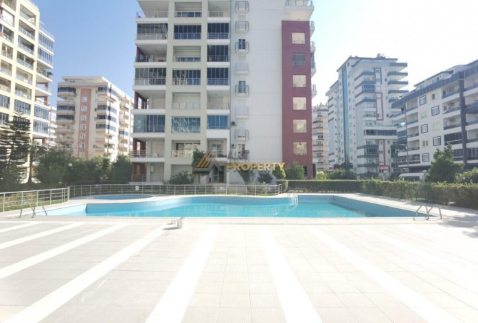 Меблированная трехкомнатная квартира с отдельной кухней, 115 м2 - Ракурс 9