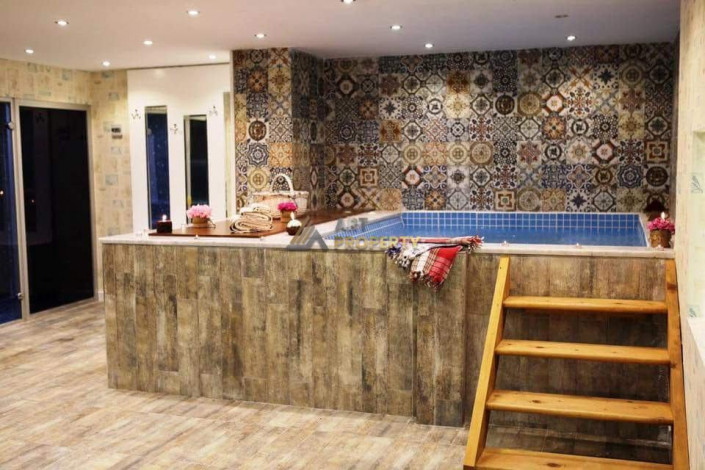 Трехкомнатная квартира с частичным видом на море в люксовом комплексе в Махмутлар, 110 м2 - Ракурс 2