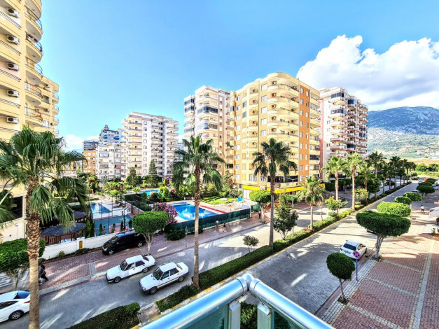 Трехкомнатная квартира с частичным видом на море в люксовом комплексе в Махмутлар, 110 м2 - Ракурс 9