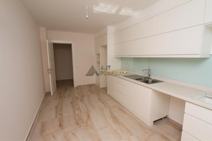 Трехкомнатная квартира в самом сердце Алании в новом доме, 165 м2 - Ракурс 8