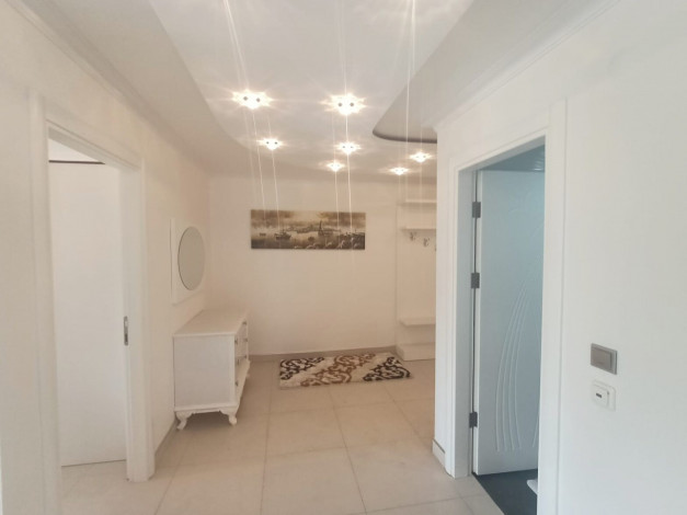 Трехкомнатные меблированные апартаменты с видом на море и горы в районе Махмутлар, 120м2 - Ракурс 13