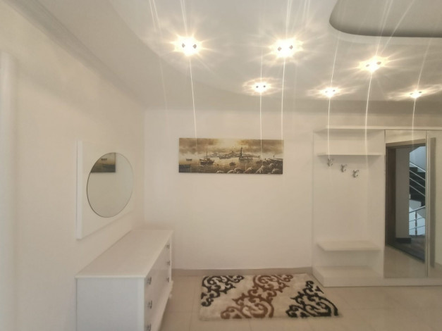 Трехкомнатные меблированные апартаменты с видом на море и горы в районе Махмутлар, 120м2 - Ракурс 25