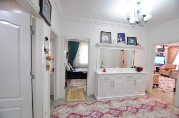 В 200 метрах от моря квартира 2+1 с отдельной кухней, район Махмутлар, 125 м2 - Ракурс 4